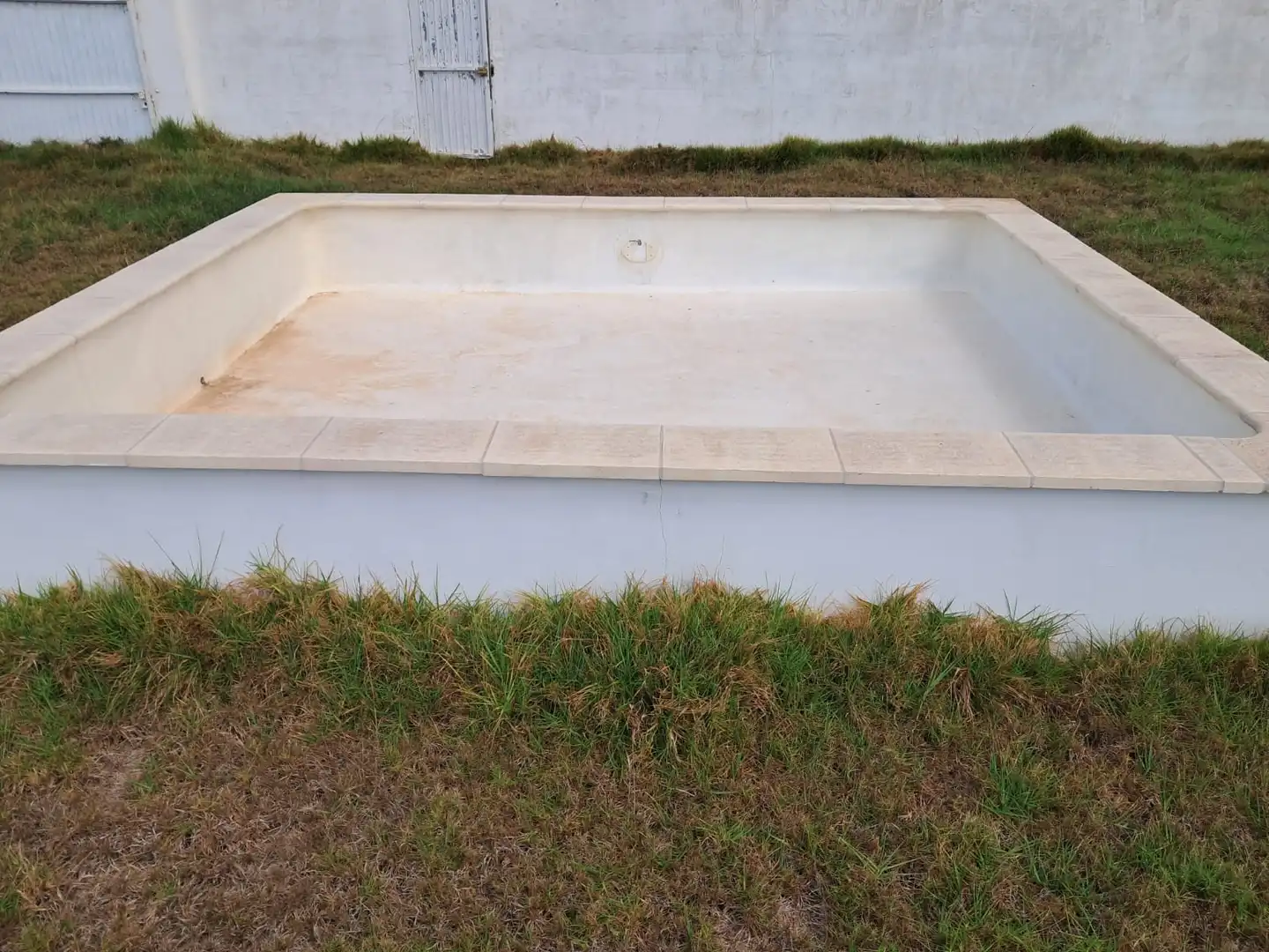 Schwimmbecken von Grundstücke zum Verkauf in Chiclana de la Frontera