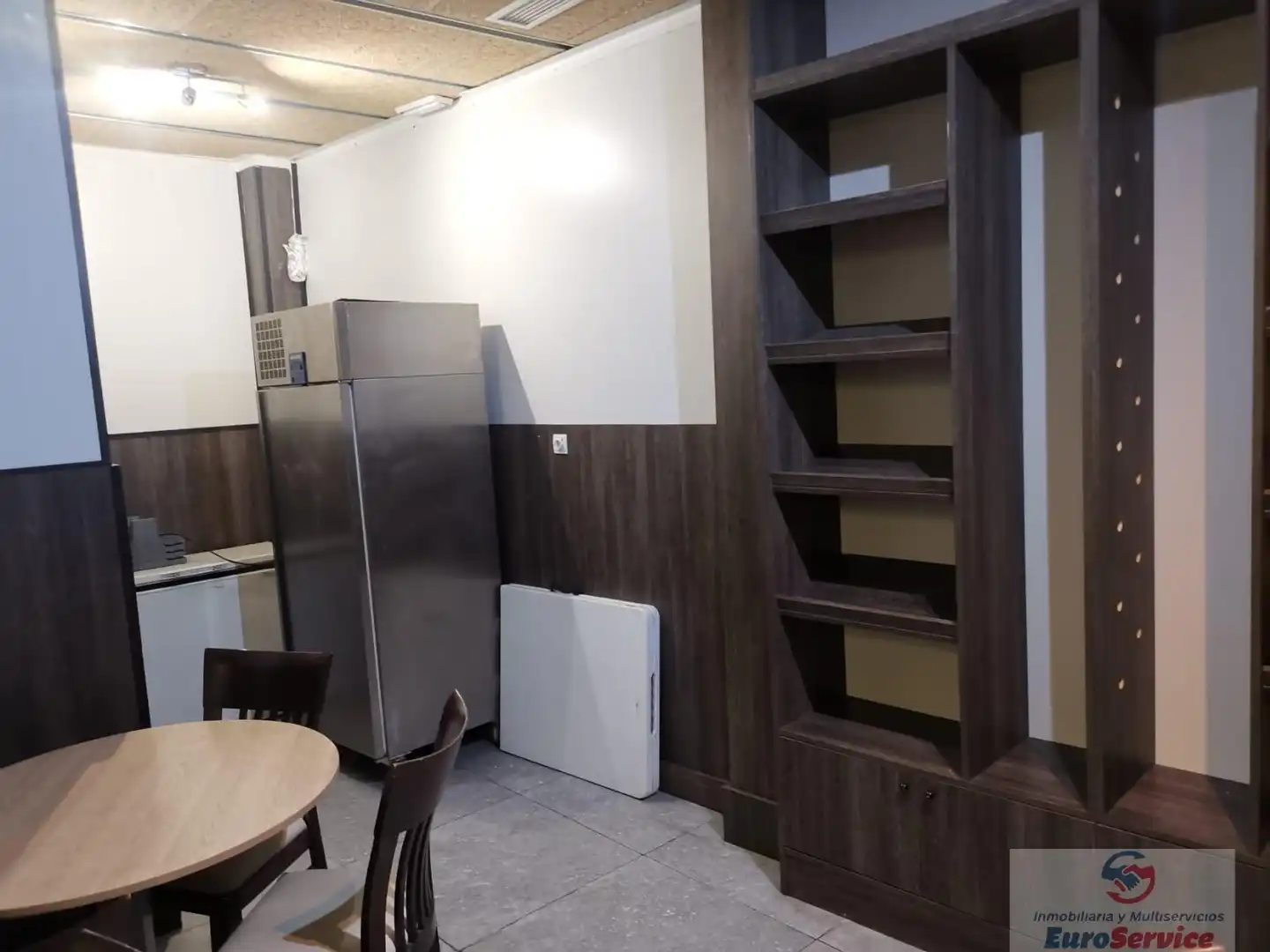 Cocina de Local en venta en Valencia con Aire acondicionado y Amueblado
