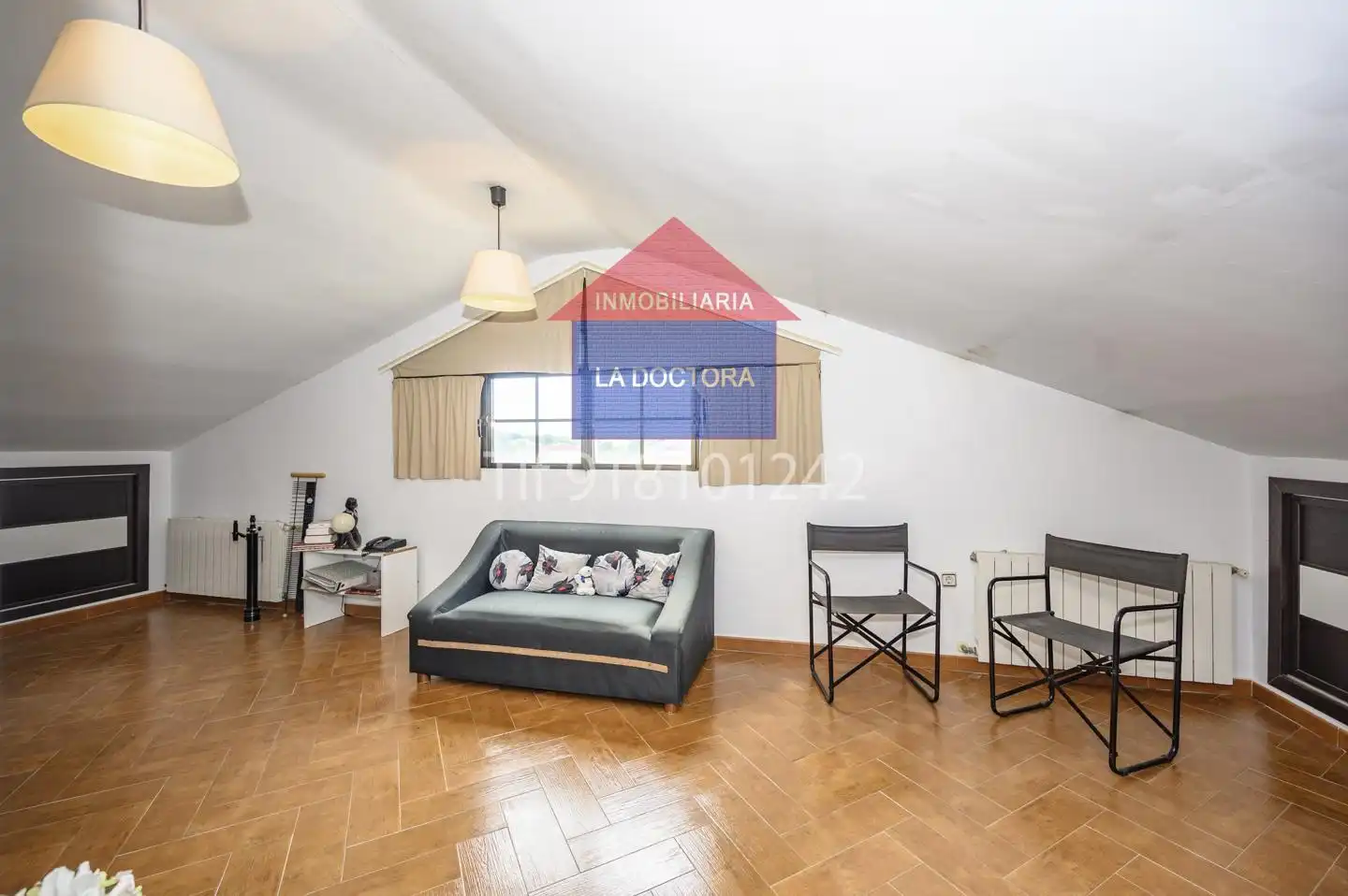Sala de estar de Casa o chalet en venta en Escalona con Calefacción, Terraza y Piscina