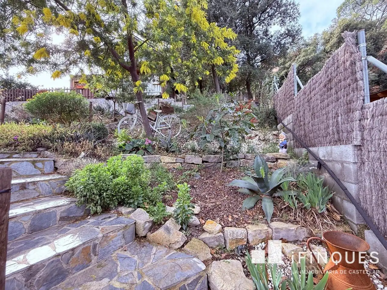 Garden of Houses for sale in Castellar del Vallès  with Air Conditioner, Heating and Private garden
