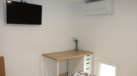 Foto 3 de Planta baja en venta en Sants, Barcelona Capital