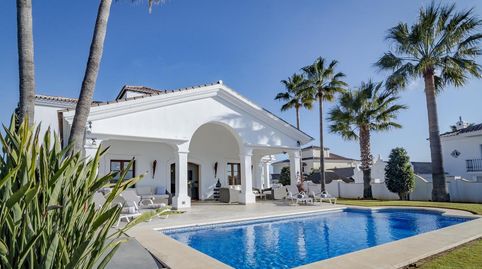 Foto 2 de Casa o chalet de alquiler en Los Arqueros - Puerto del Almendro, Benahavís