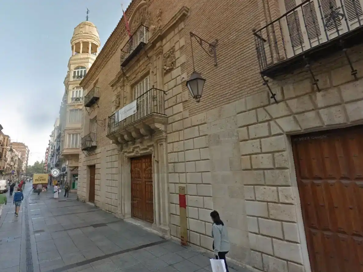 Vista exterior de Pis per a compartir en Palencia amb Moblat