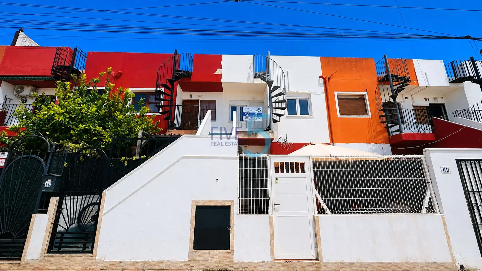 Piso con terraza en venta en Zona Carrefour - Urbanizaciones