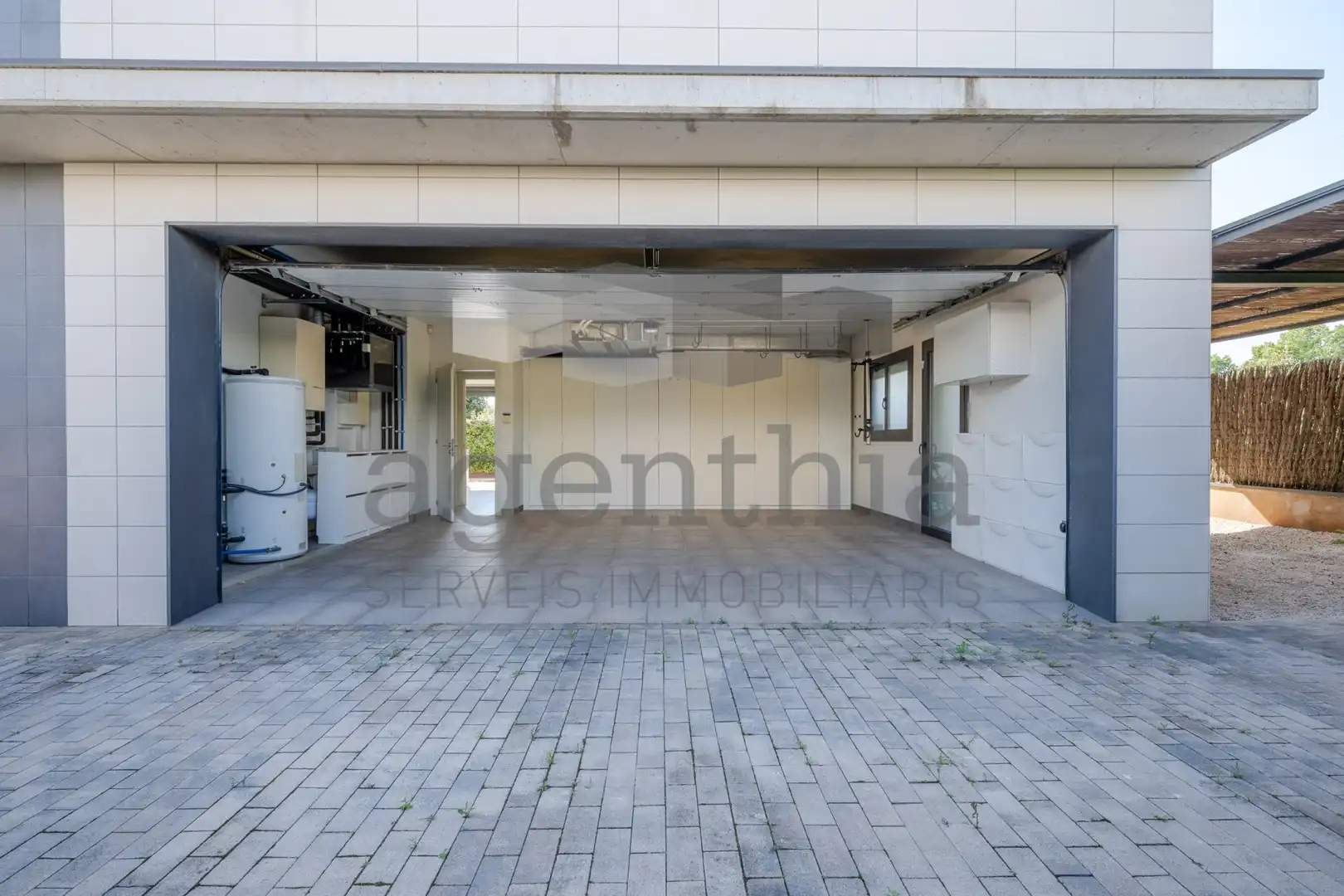 Parking of Houses for sale in Vilobí d'Onyar  with Heating, Storage room and Furnished