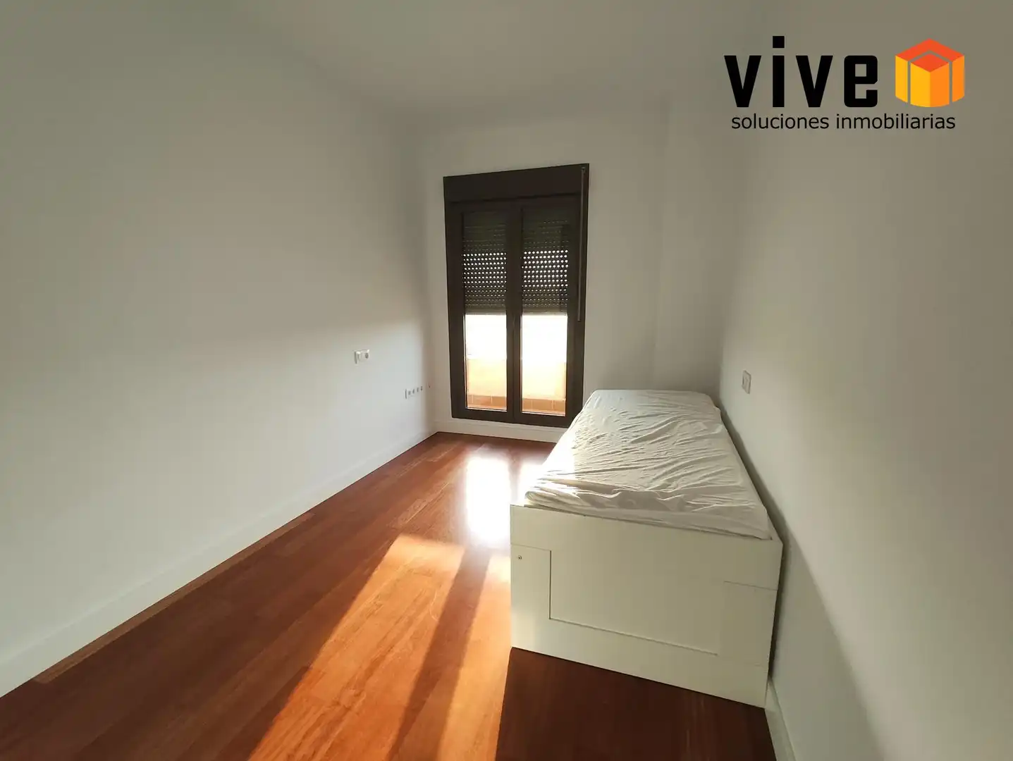 Schlafzimmer von Wohnung zur Miete in Sevilla mit Privatgarten, Terrasse und Abstellraum
