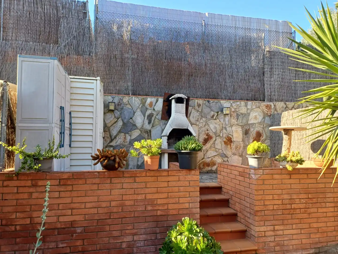 Garten von Einfamilien-Reihenhaus zum Verkauf in Castellbisbal mit Klimaanlage, Heizung und Privatgarten