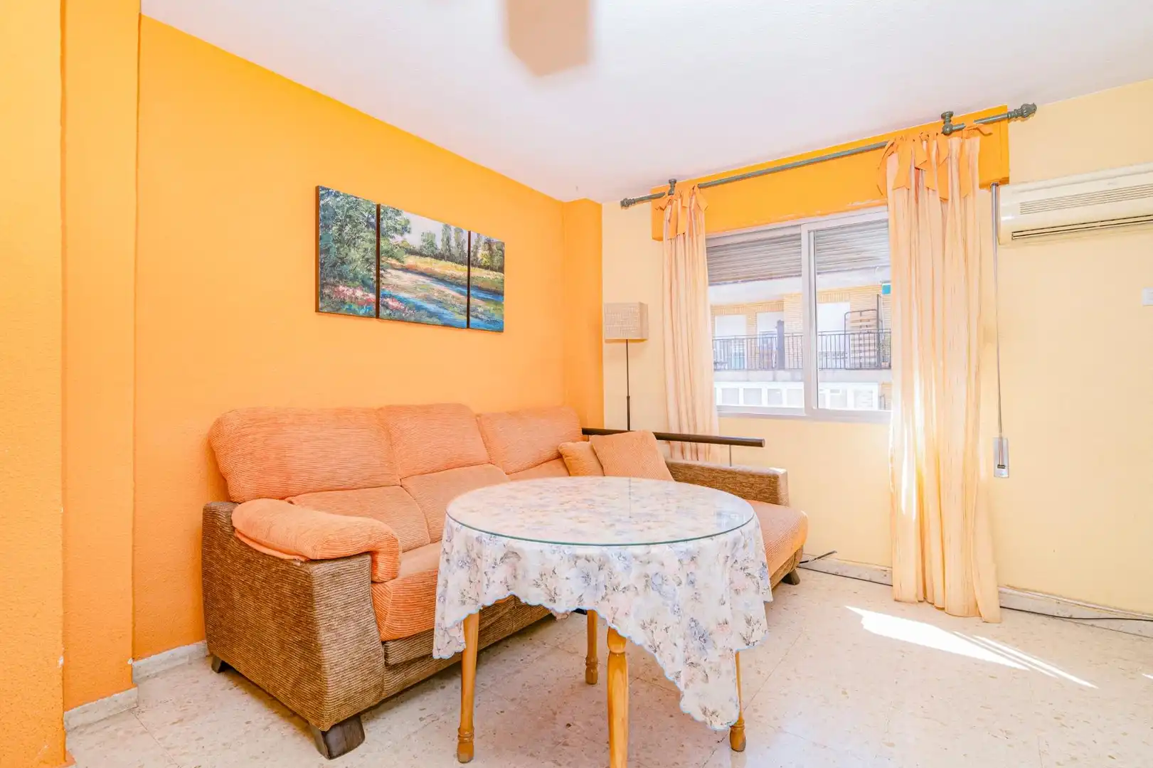 Habitación de Piso en venta en Granada con Aire acondicionado y Balcón