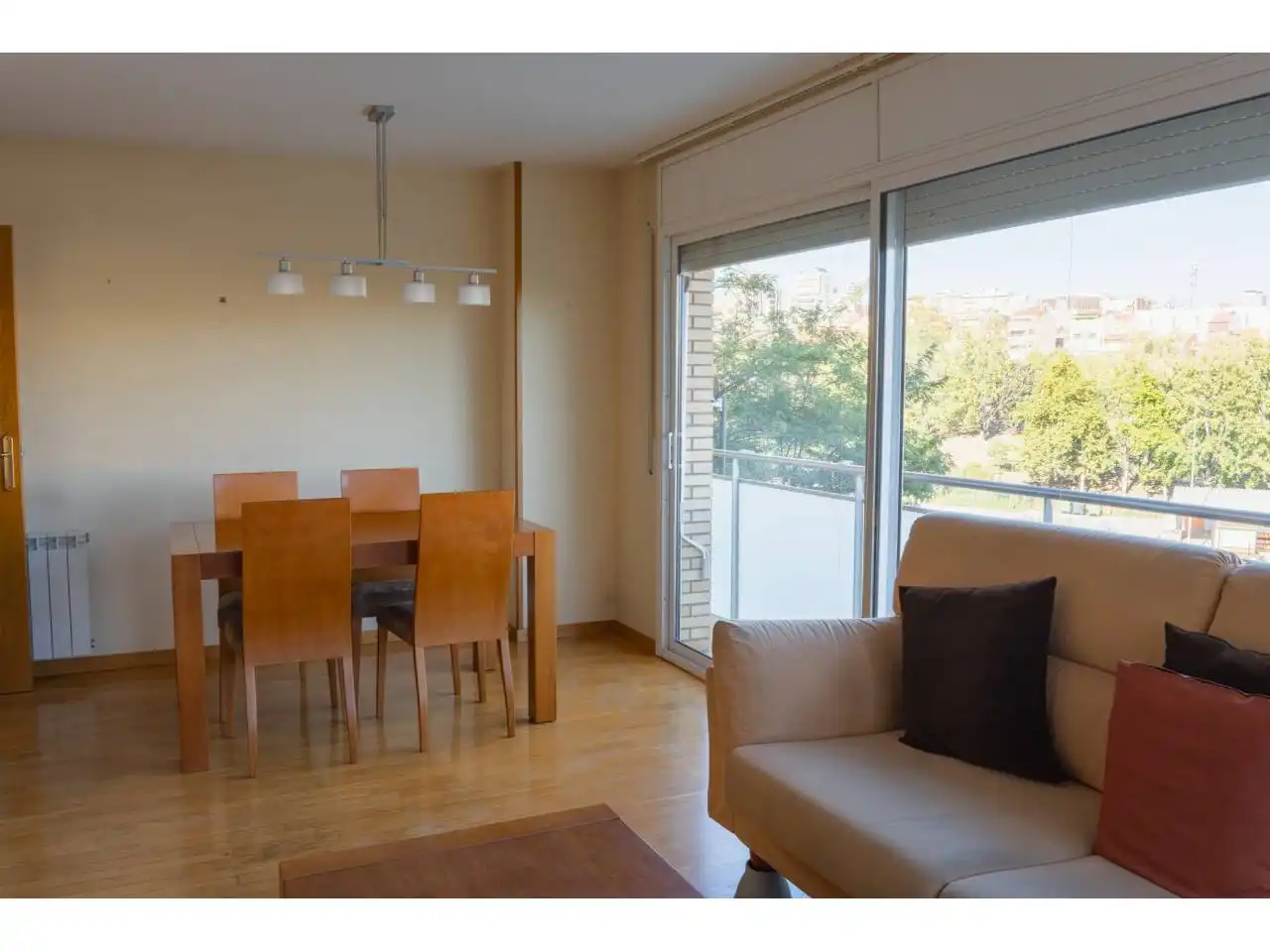 Piso con ascensor en venta en Calle Vallparadís