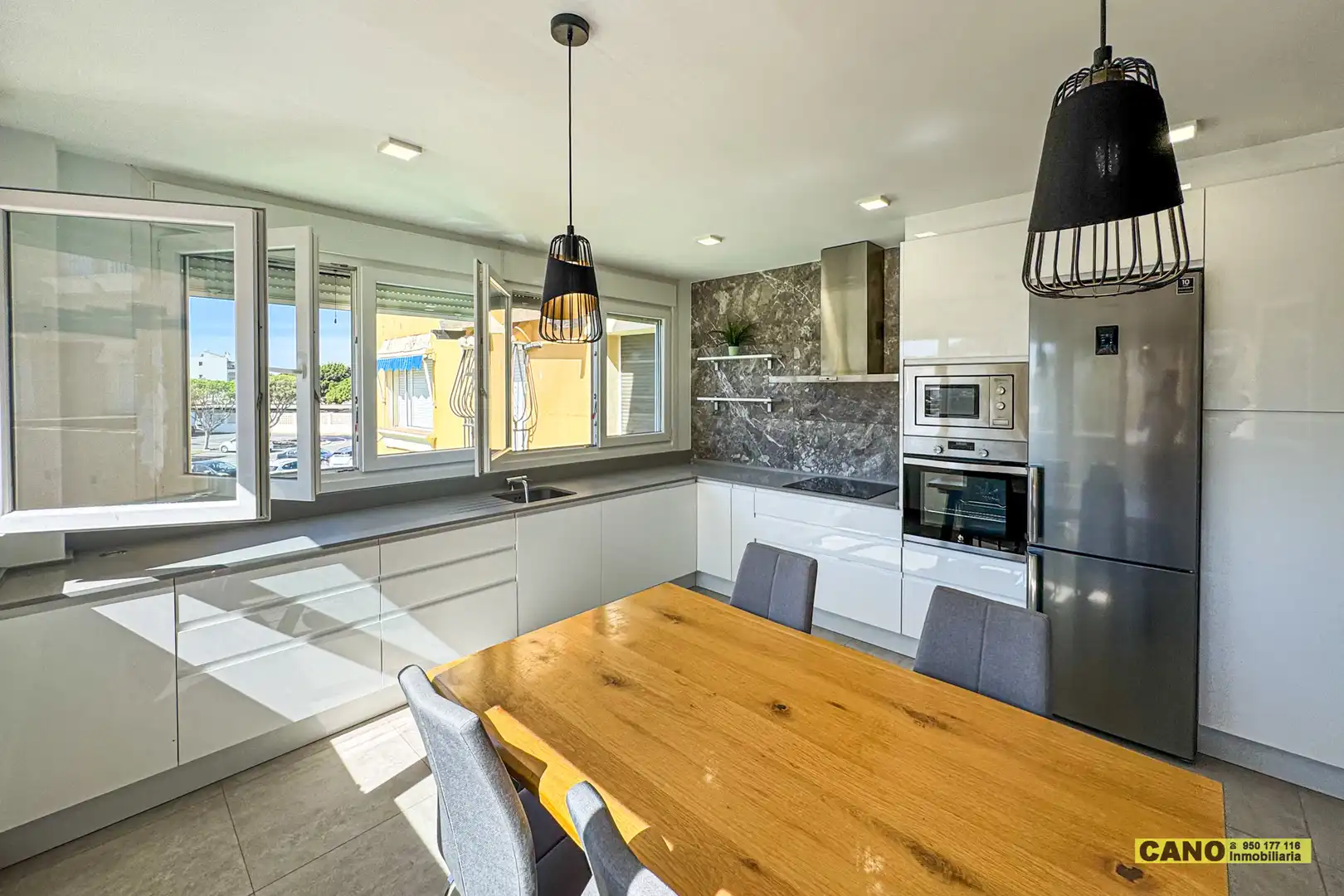 Kitchen of Flat for sale in Roquetas de Mar  with Air Conditioner, Heating and Terrace