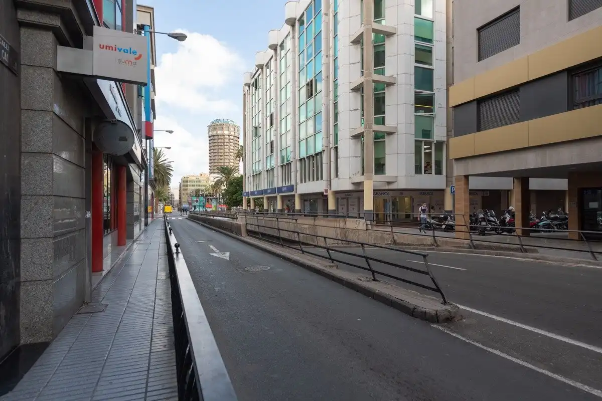 Oficina en venta en Calle LEON Y CASTILLO, 334, Santa Catalina - Canteras