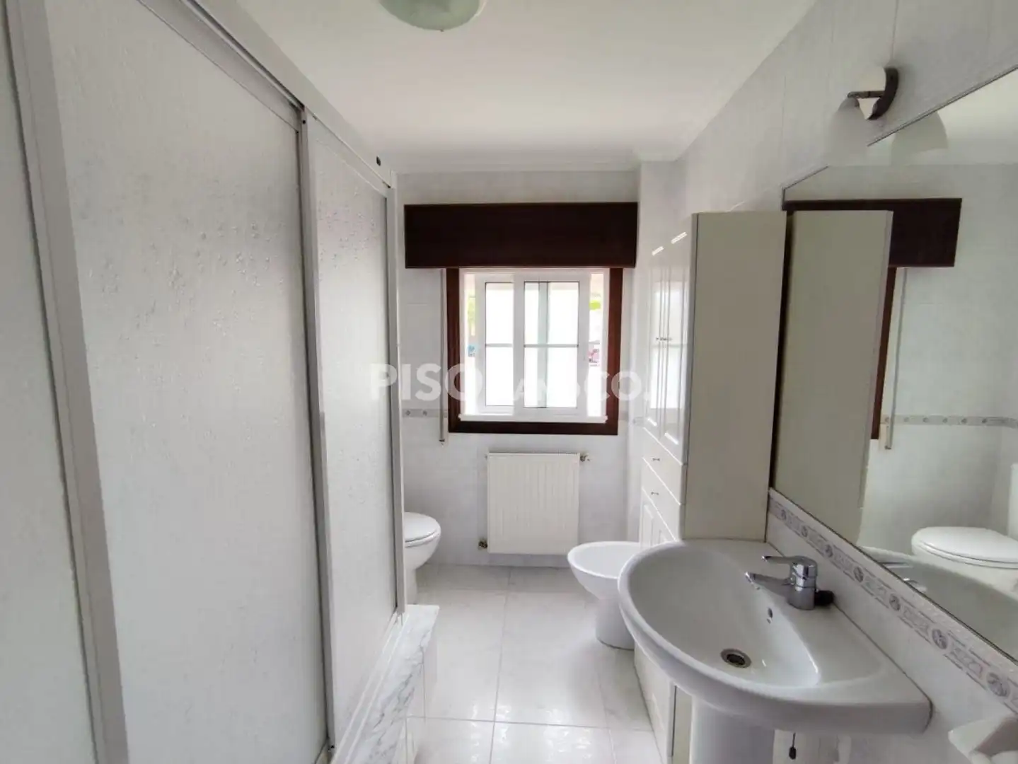 Bathroom of Houses for sale in A Coruña Capital   with Heating, Terrace and Furnished
