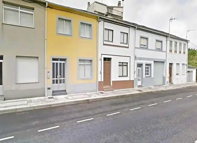 Vista exterior de Piso en venta en Friol