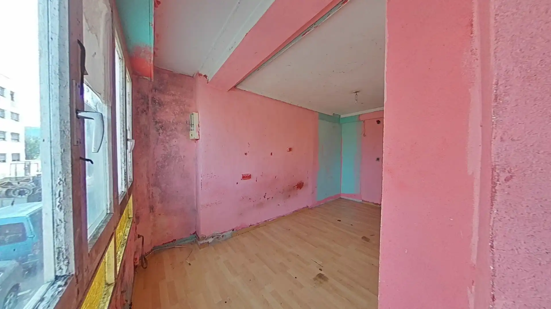 Habitación de Piso en venta en El Astillero   con Horno
