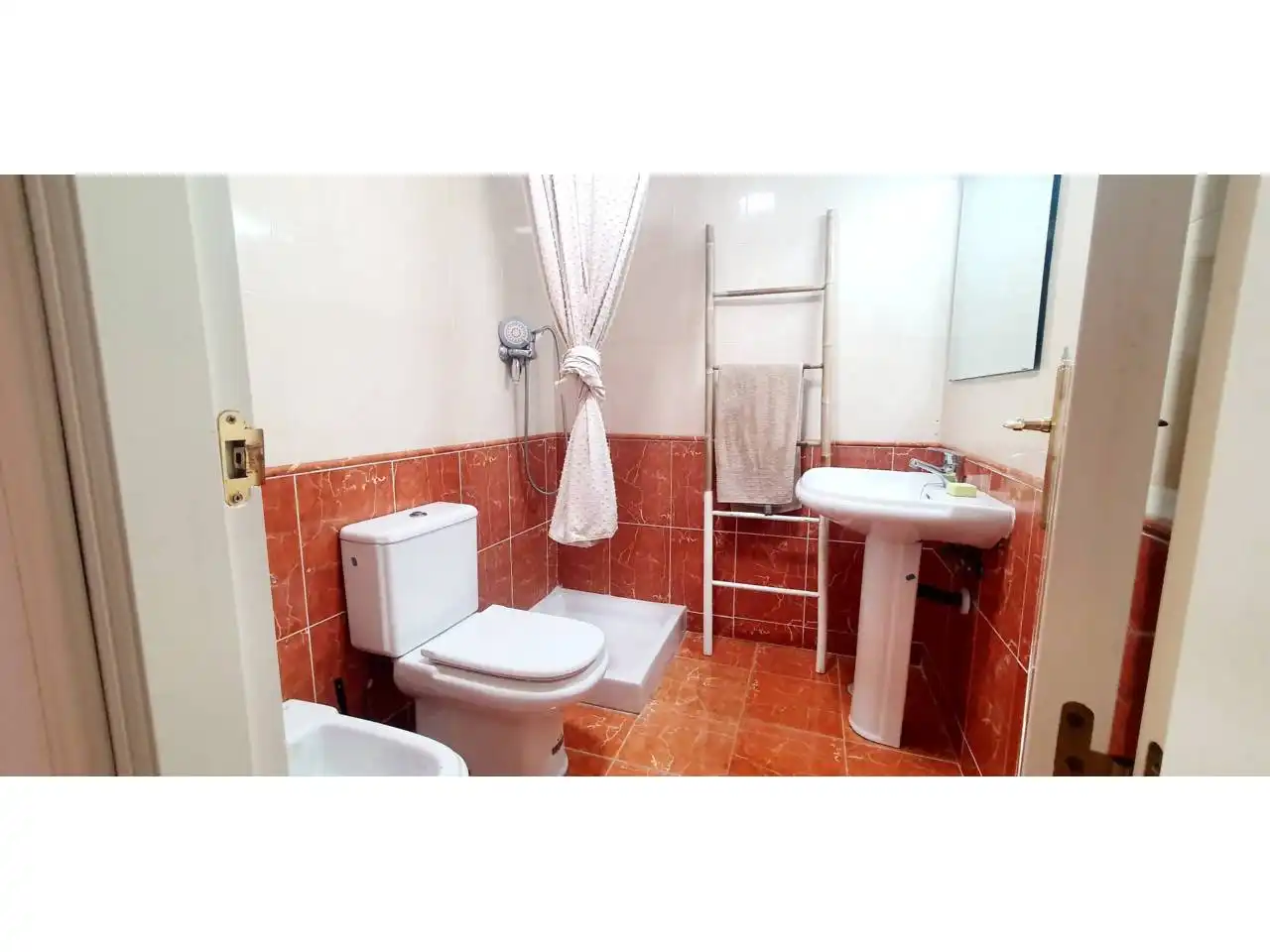 Baño de Estudio en venta en Vícar con Calefacción, Terraza y Trastero