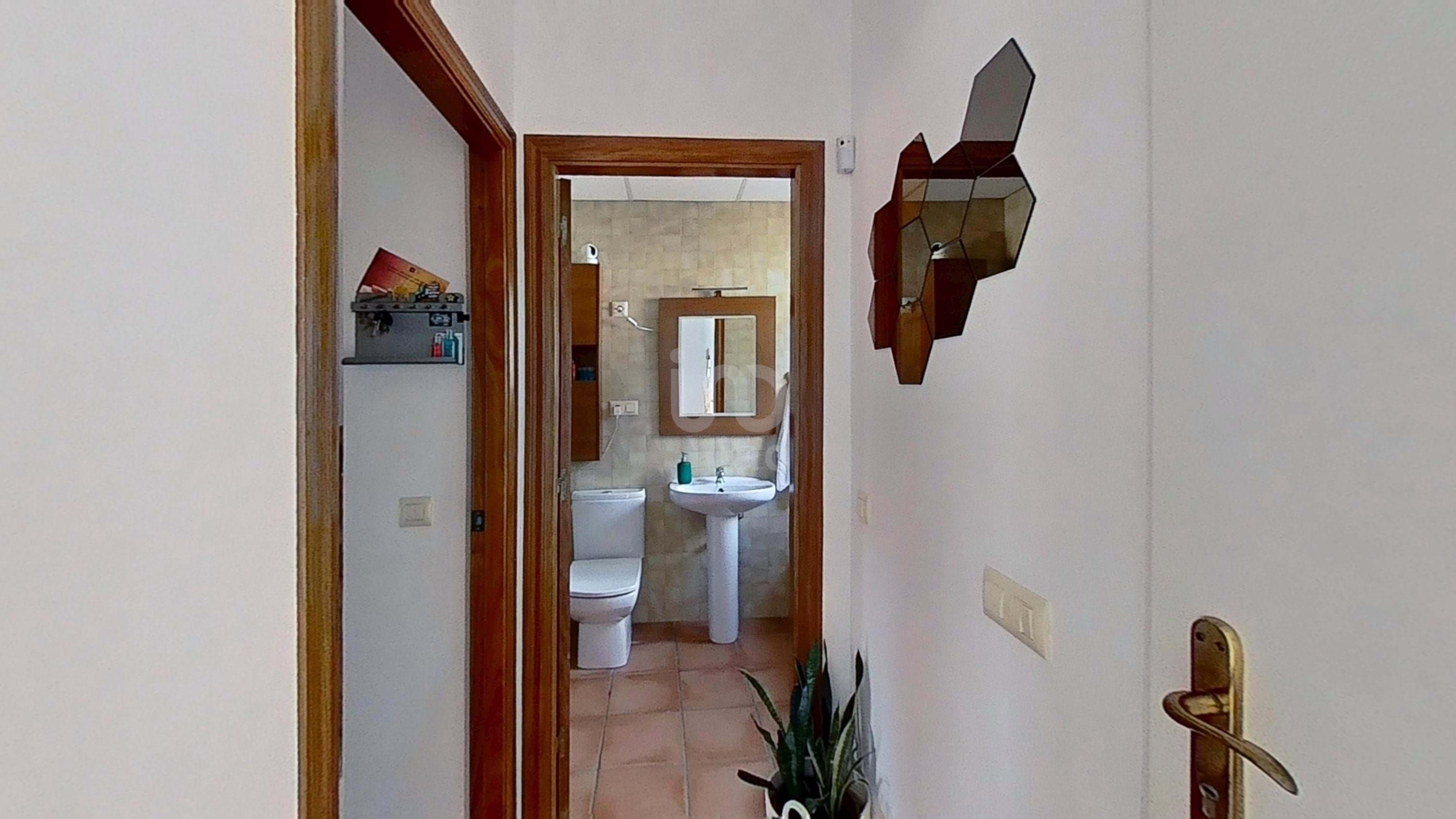 Bany de Casa o xalet en venda en La Pobla de Montornès   amb Terrassa