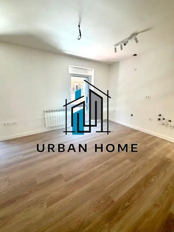 Exterior view of Flat for sale in León Capital   with Heating, Parquet flooring and Storage room