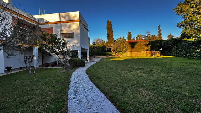 Casa-chalet en Venta en Valencina de la Concepción