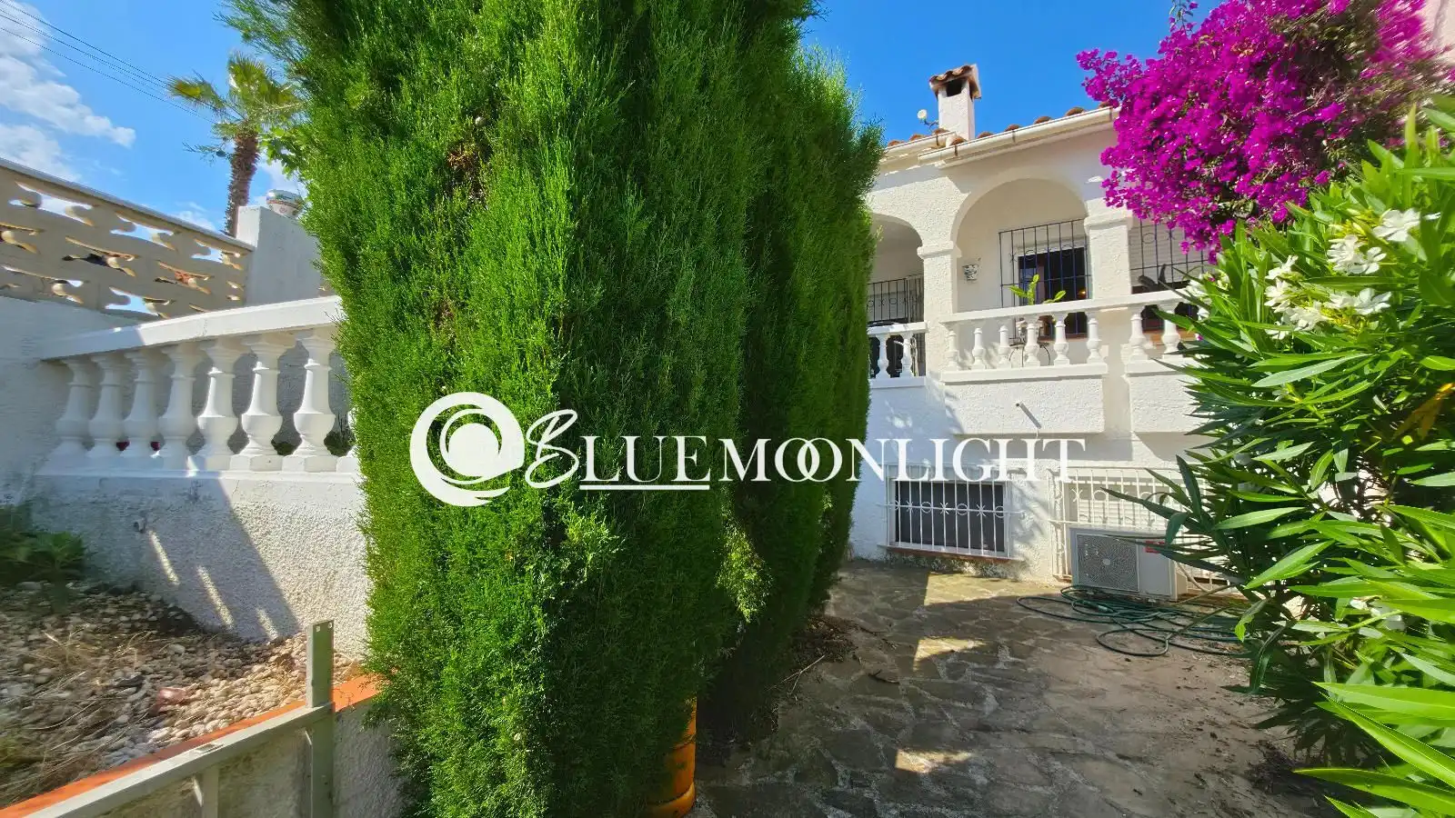 Vista exterior de Casa adosada en venta en Peñíscola / Peníscola con Calefacción, Jardín privado y Terraza