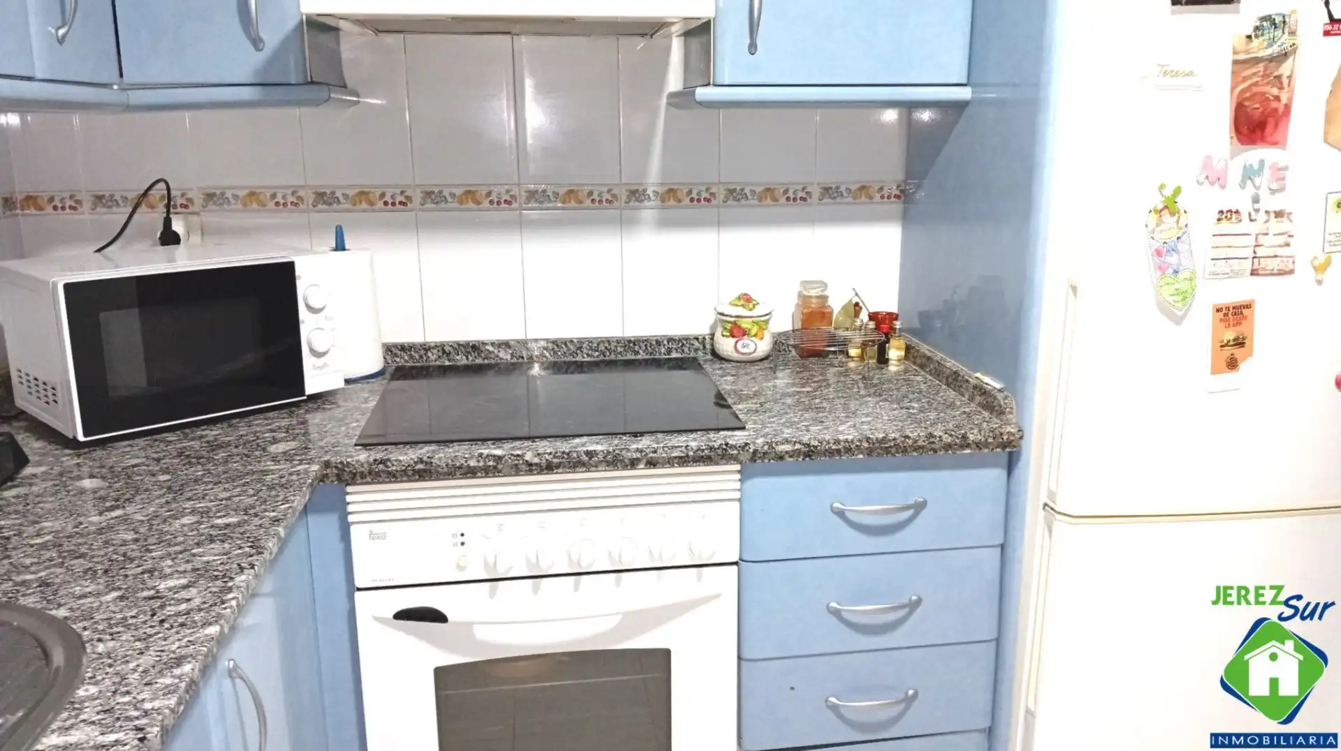 Kitchen of Flat for sale in Jerez de la Frontera  with Air Conditioner and Storage room