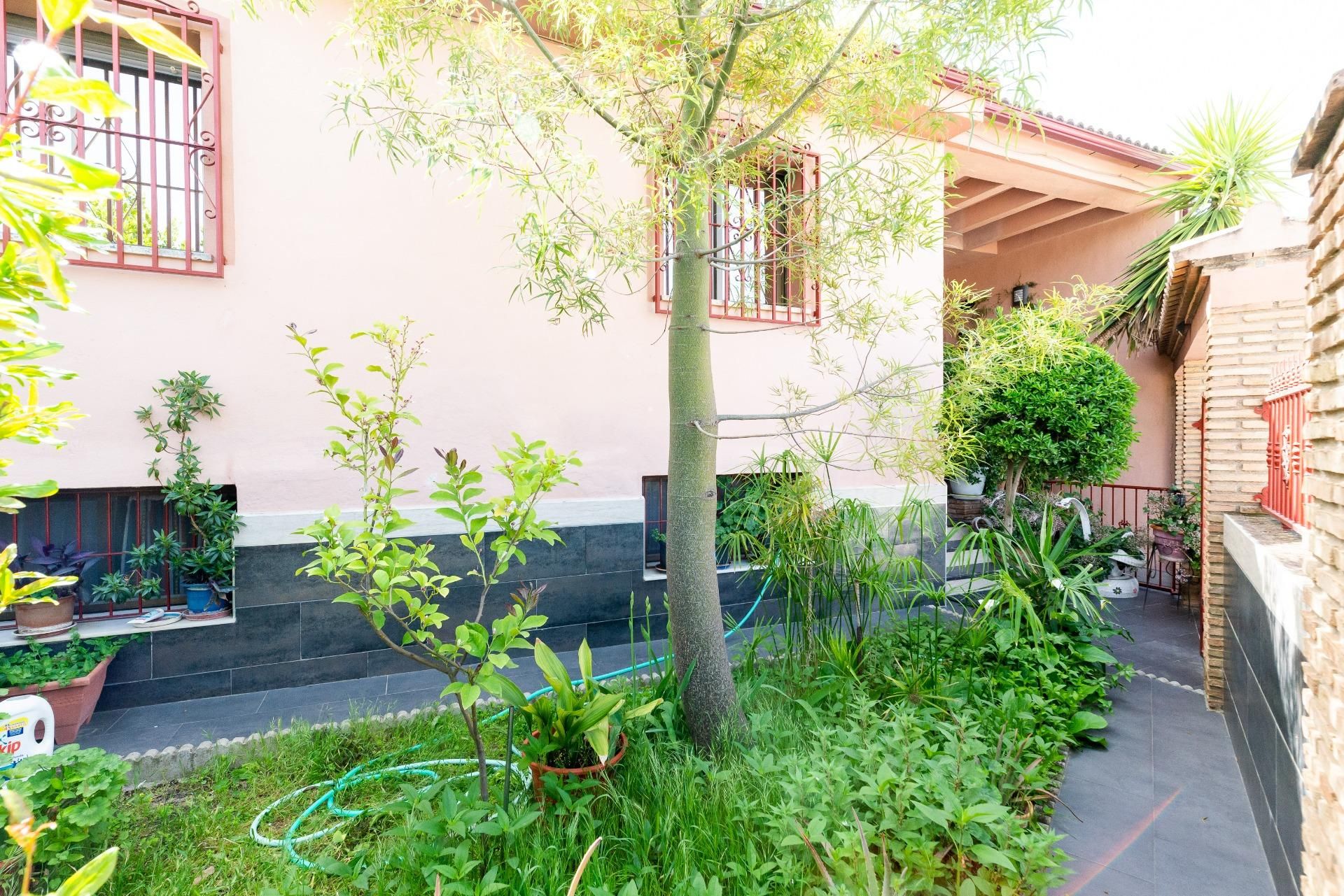 Exterior view of Single-family semi-detached for sale in Peligros  with Air Conditioner, Heating and Private garden