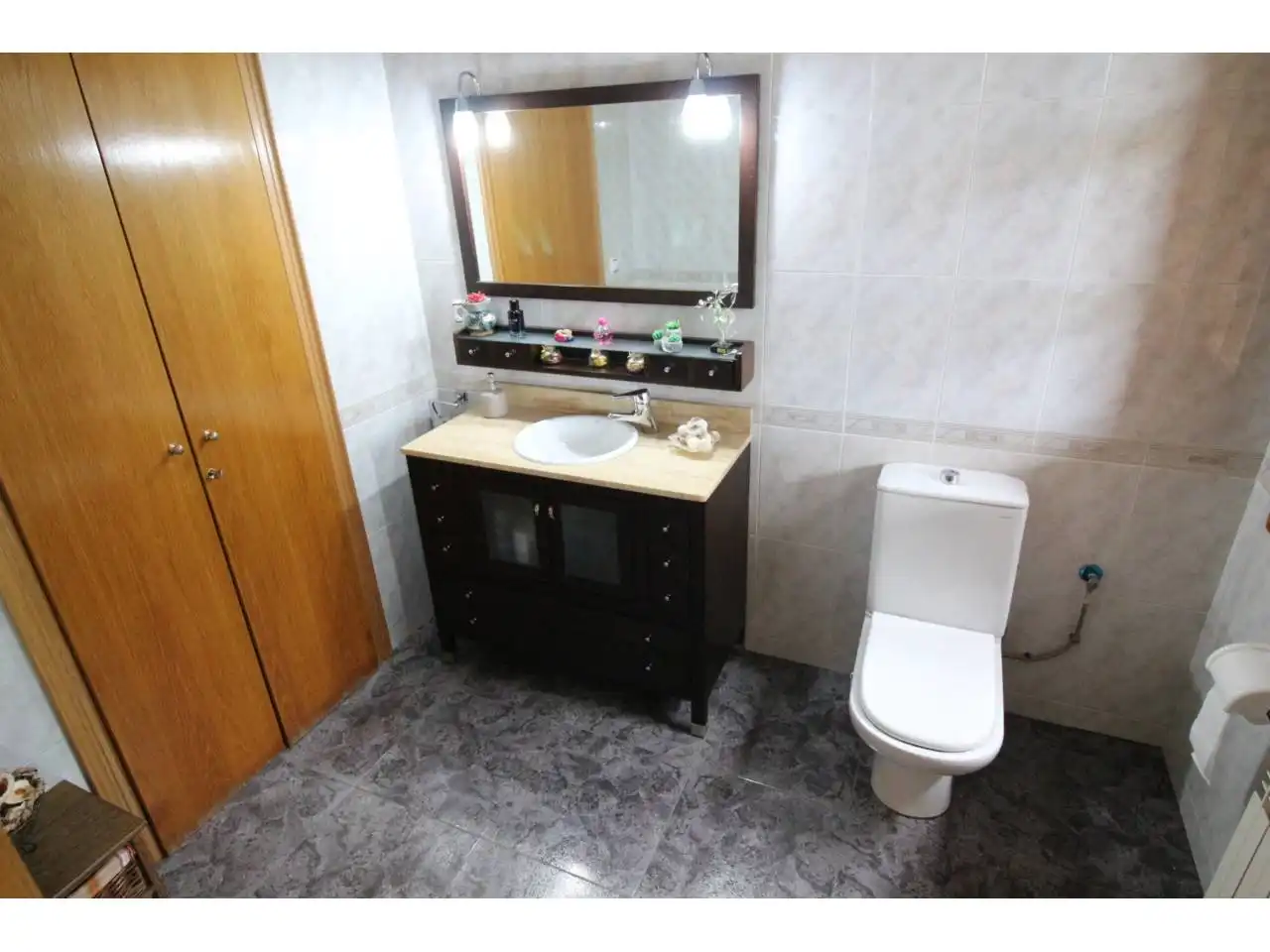 Baño de Casa o chalet en venta en Castellar del Vallès con Calefacción, Jardín privado y Terraza