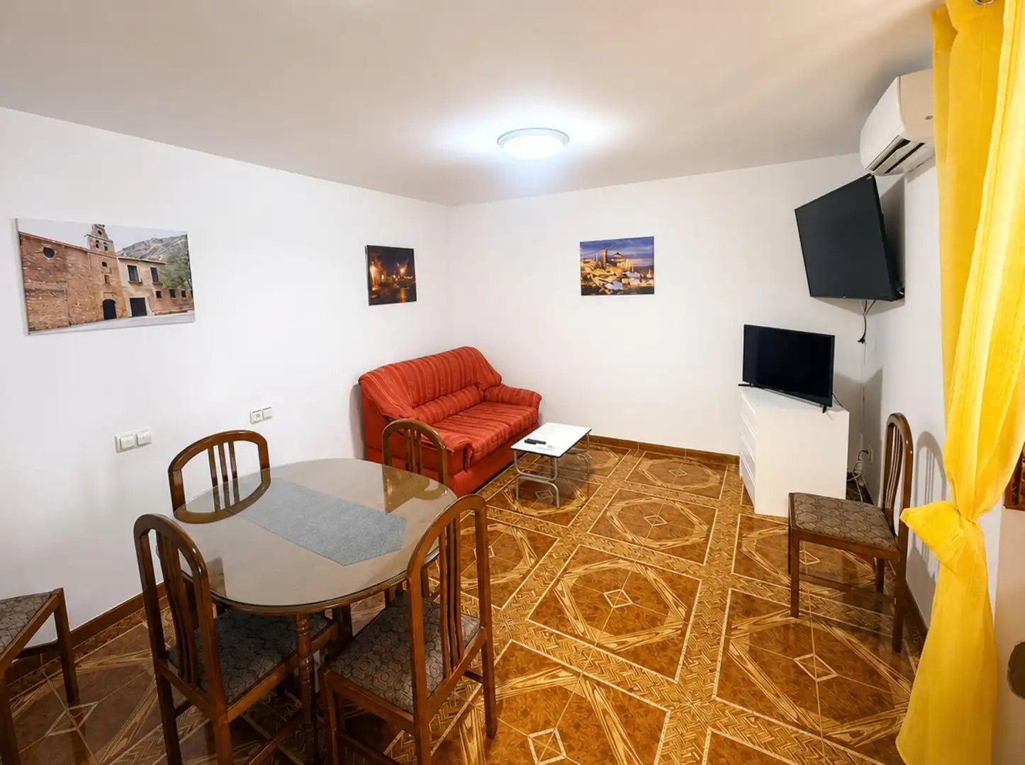 Sala d'estar de Finca rústica en venda en Quesada