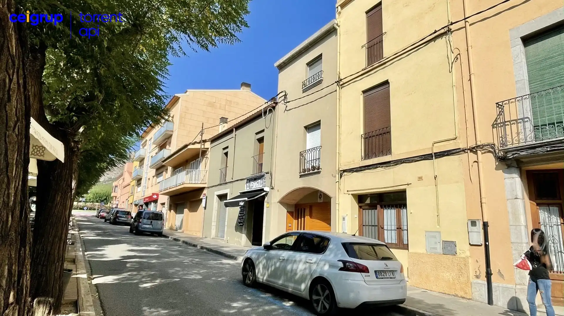 Vista exterior de Casa adosada en venta en Torroella de Montgrí con Terraza, Amueblado y Balcón