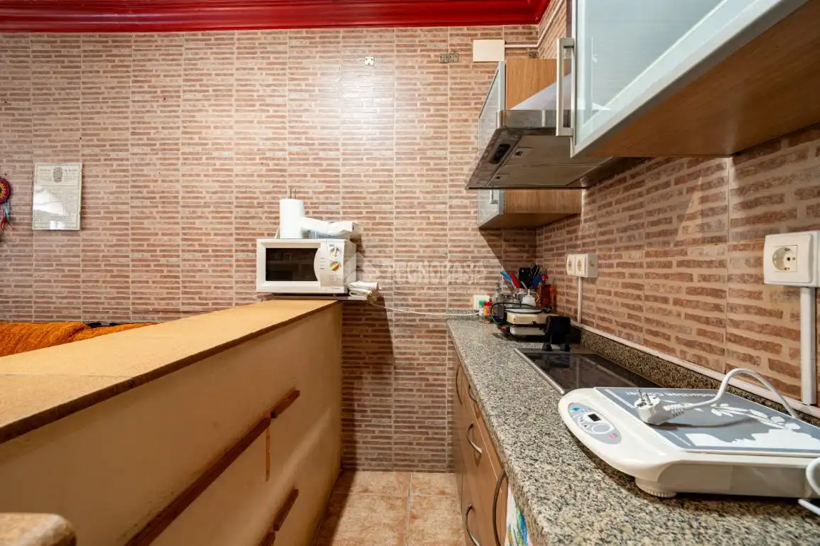 Cocina de Casa adosada en venta en Granada con Aire acondicionado