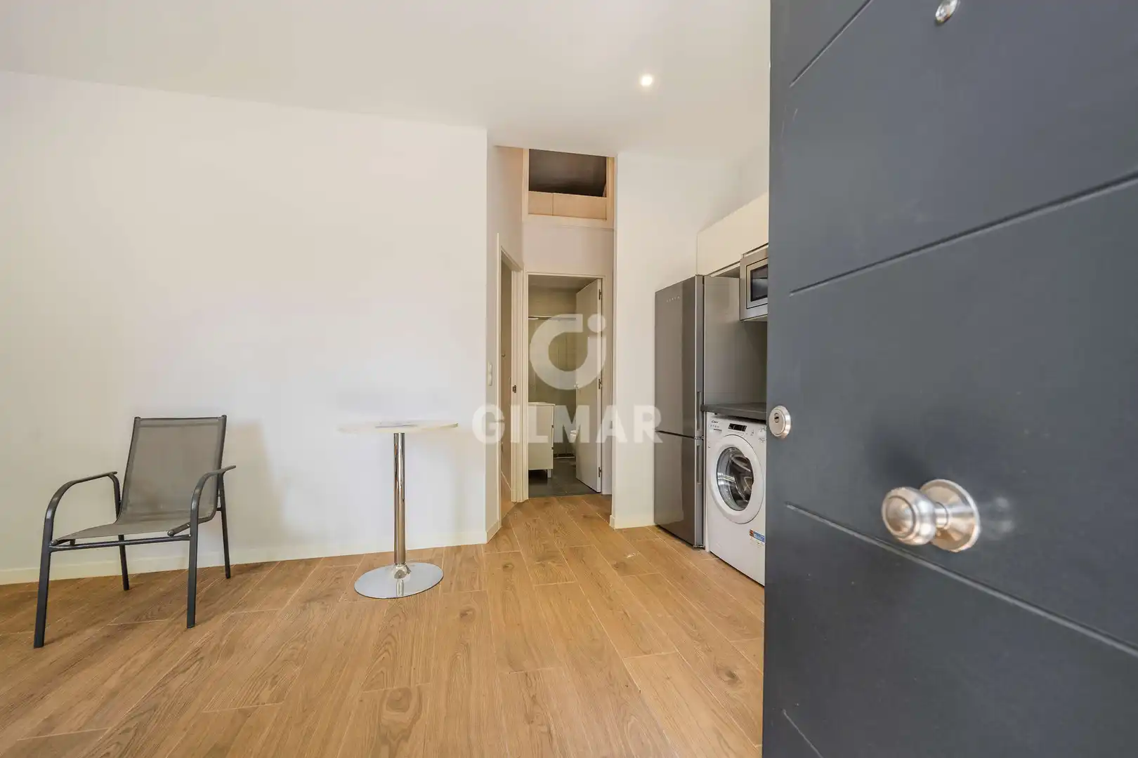 Dormitori de Apartament en venda en Madrid amb Calefacció
