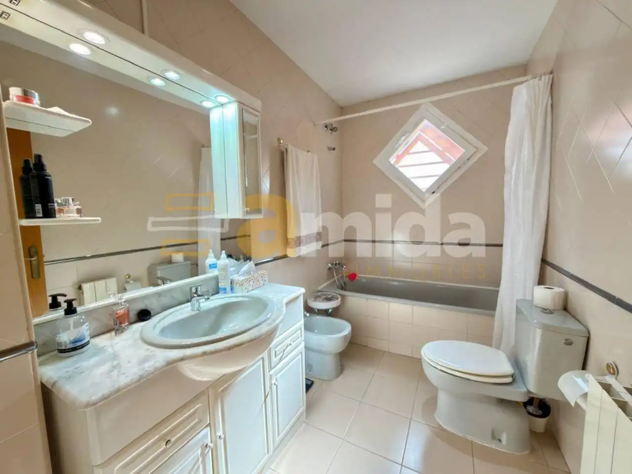 Baño de Piso en venta en Sabadell con Aire acondicionado y Calefacción