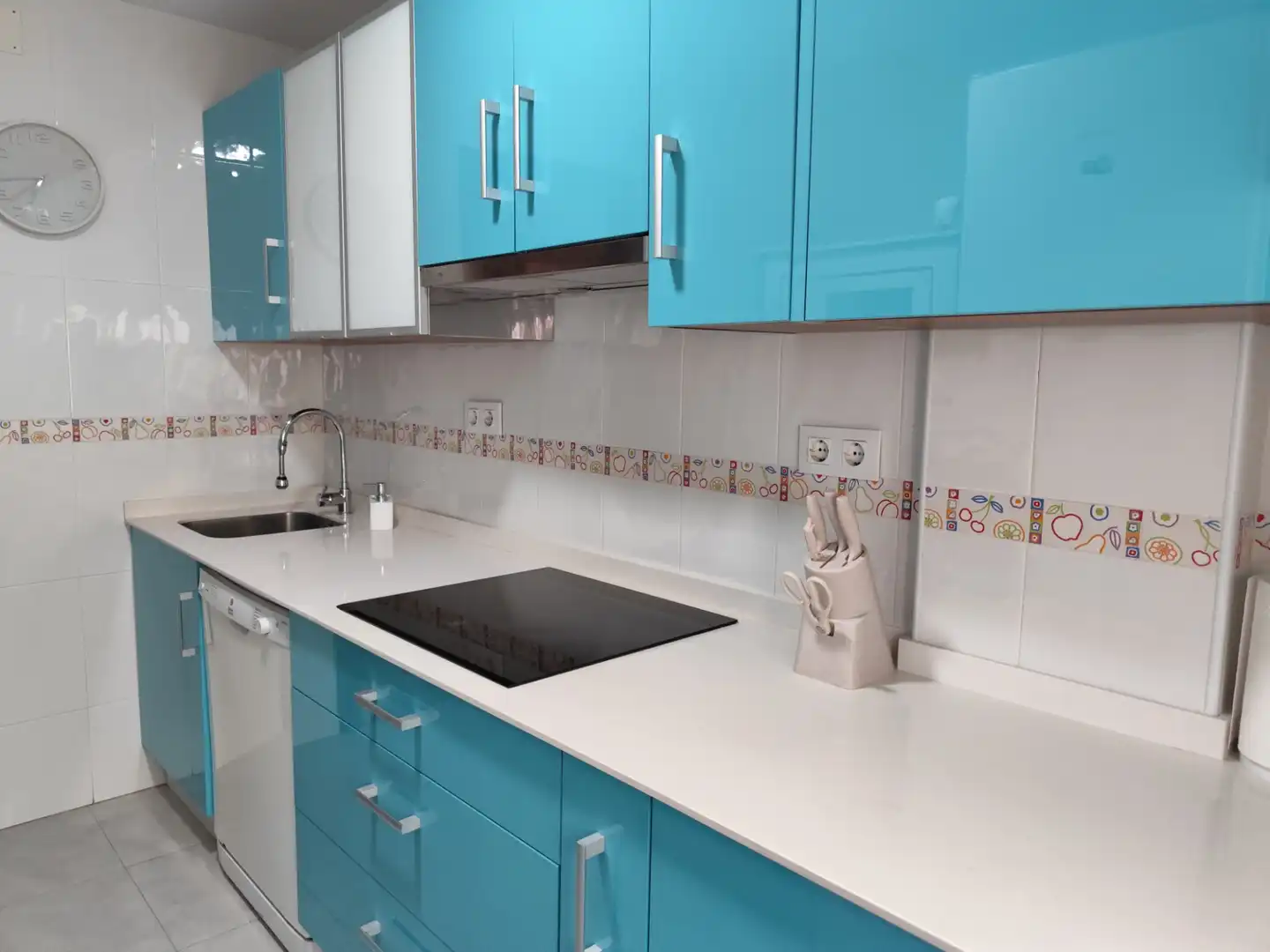 Flat for rent in Calle Ramón y Cajal, Centro