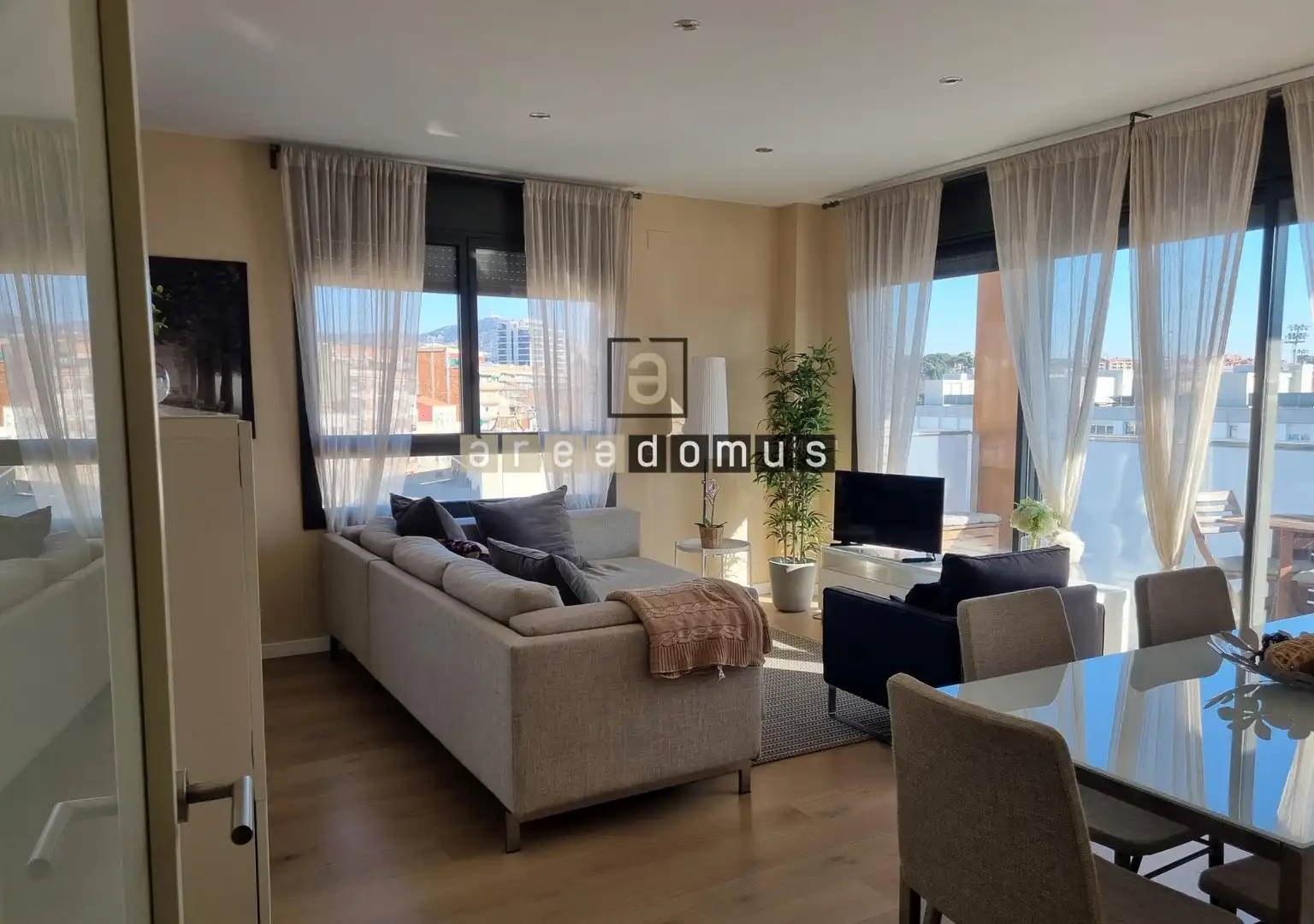 Wohnzimmer von Wohnung zur Miete in Sant Feliu de Llobregat mit Heizung, Privatgarten und Terrasse