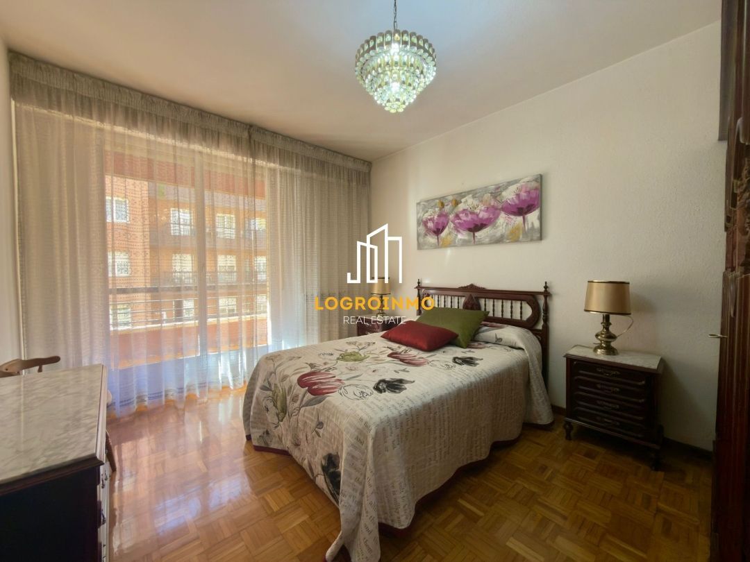 Bedroom of Flat for sale in  Logroño  with Heating, Terrace and Storage room