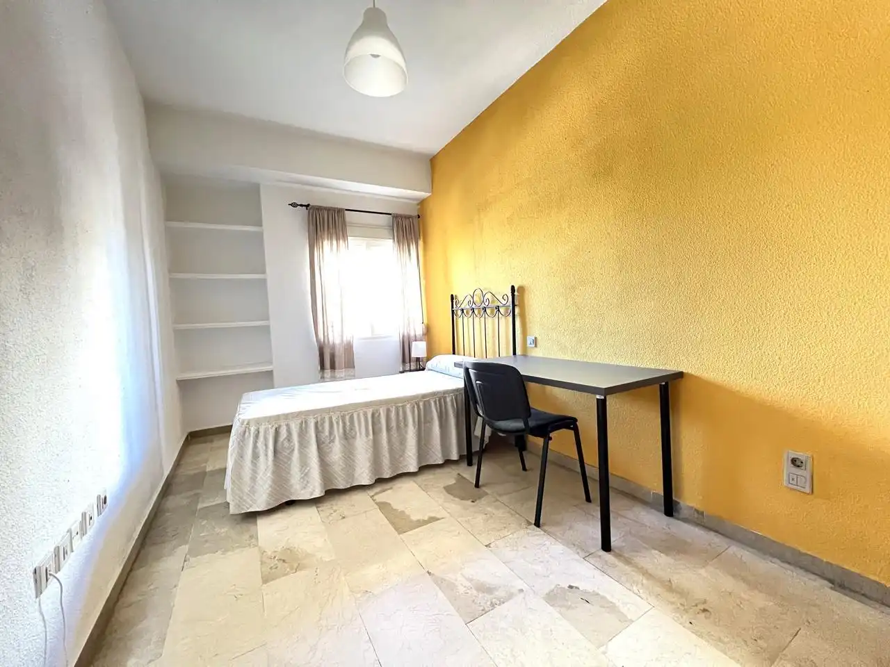 Flat with terrace to rent in Calle Arzobispo Pedro de Castro, imagen 18