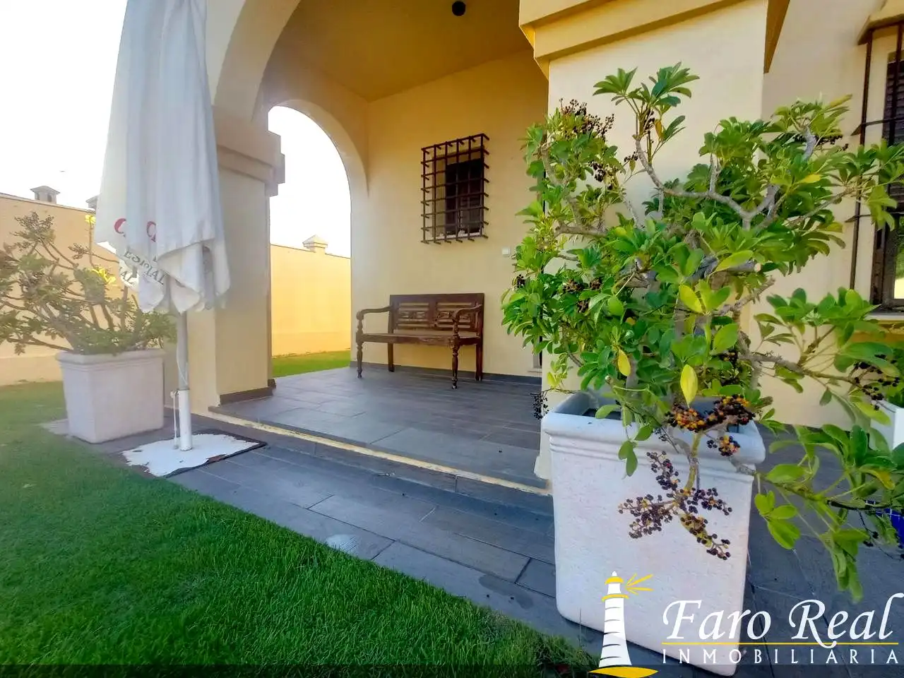 Jardín de Casa o chalet de alquiler en Sanlúcar de Barrameda con Aire acondicionado, Jardín privado y Piscina