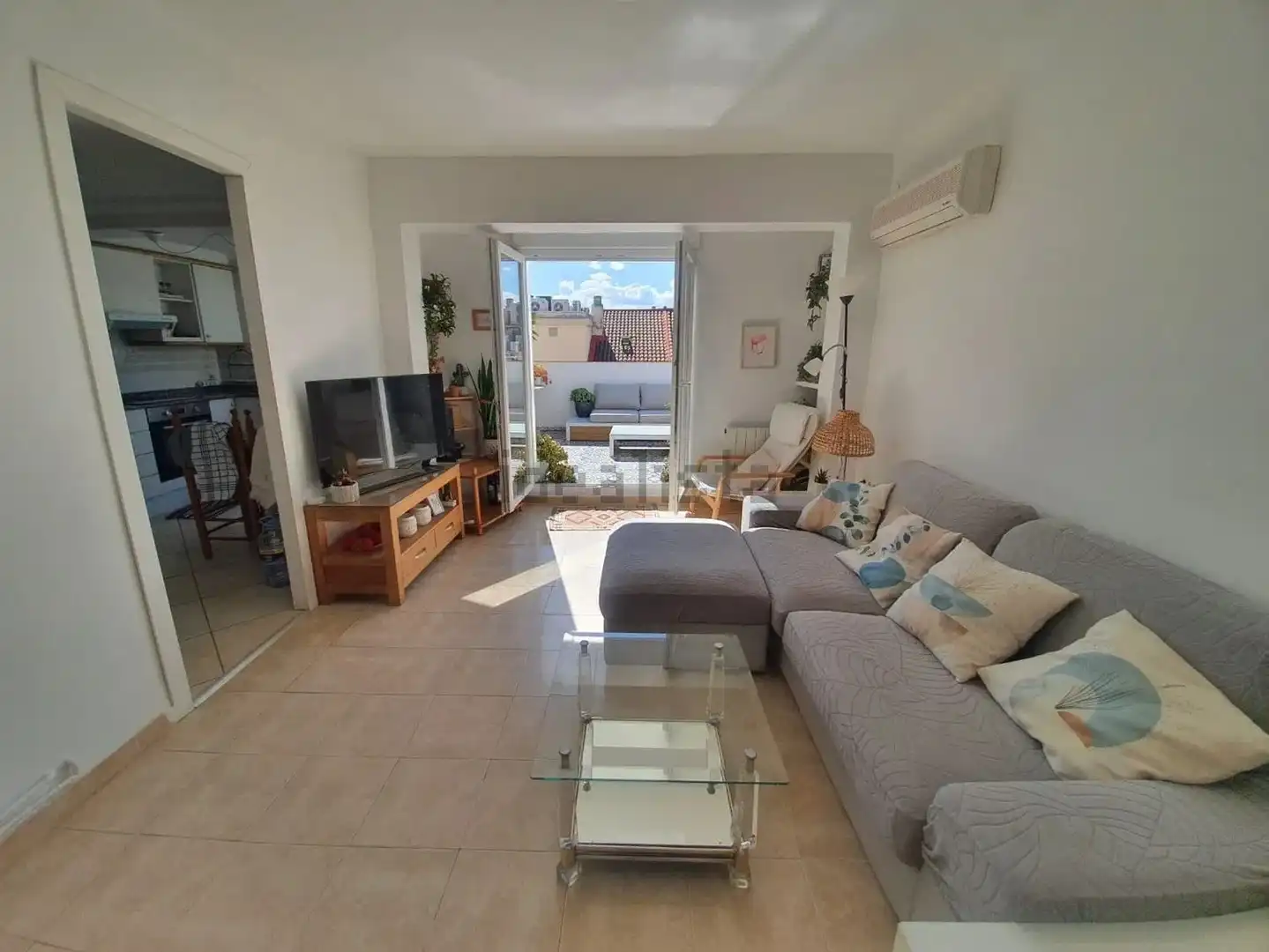 Sala de estar de Ático de alquiler en Valencia con Aire acondicionado, Calefacción y Jardín privado