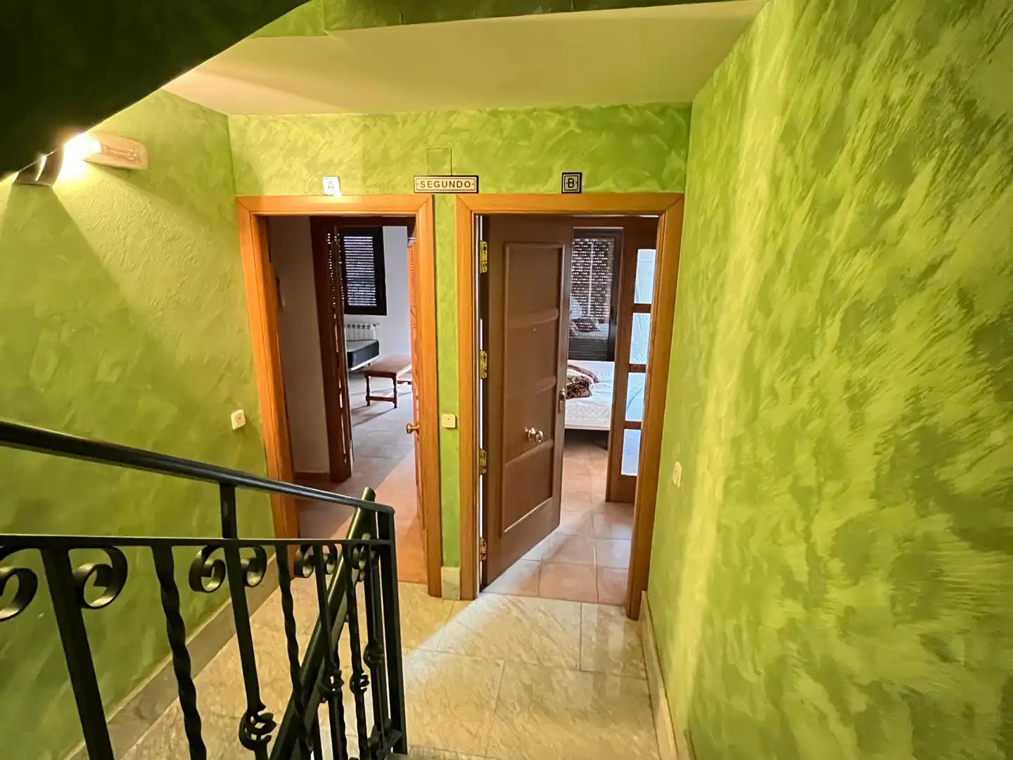 Wohnung zum Verkauf in Los Navalmorales mit Klimaanlage und Heizung