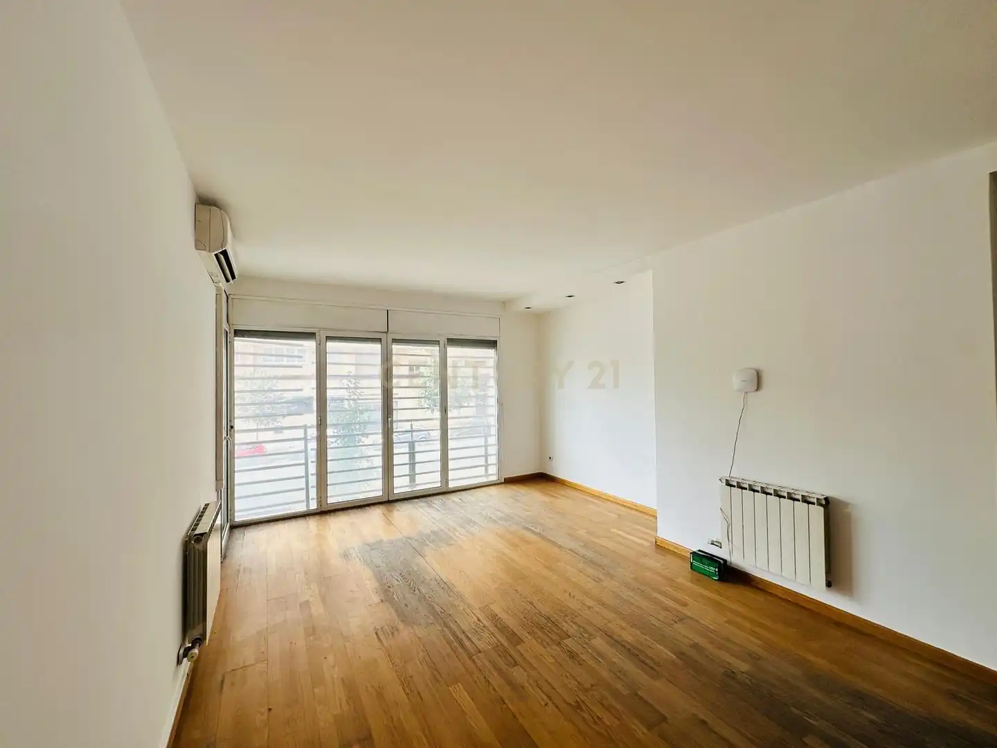 Living room of Flat for sale in Sabadell