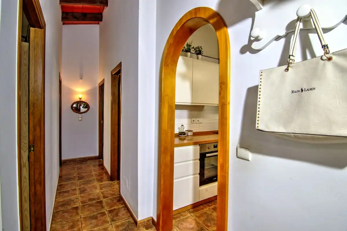 Casa rústica amb terrassa en venda a Av. 8 de Marzo, imagen 12