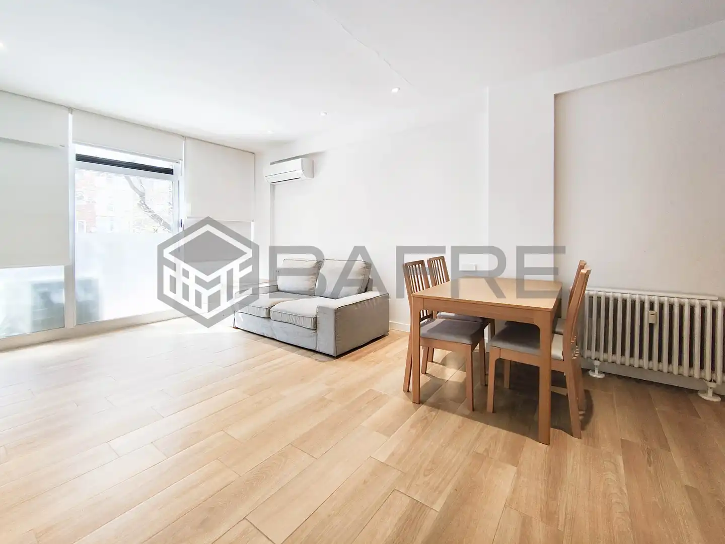 Flat for rent in Calle Doctor Esquerdo, Estrella