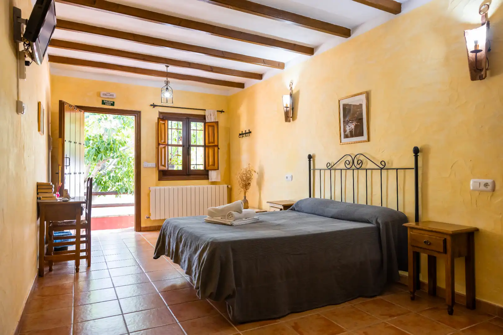 Habitación de Finca rústica en venta en Montejaque con Aire acondicionado, Jardín privado y Terraza