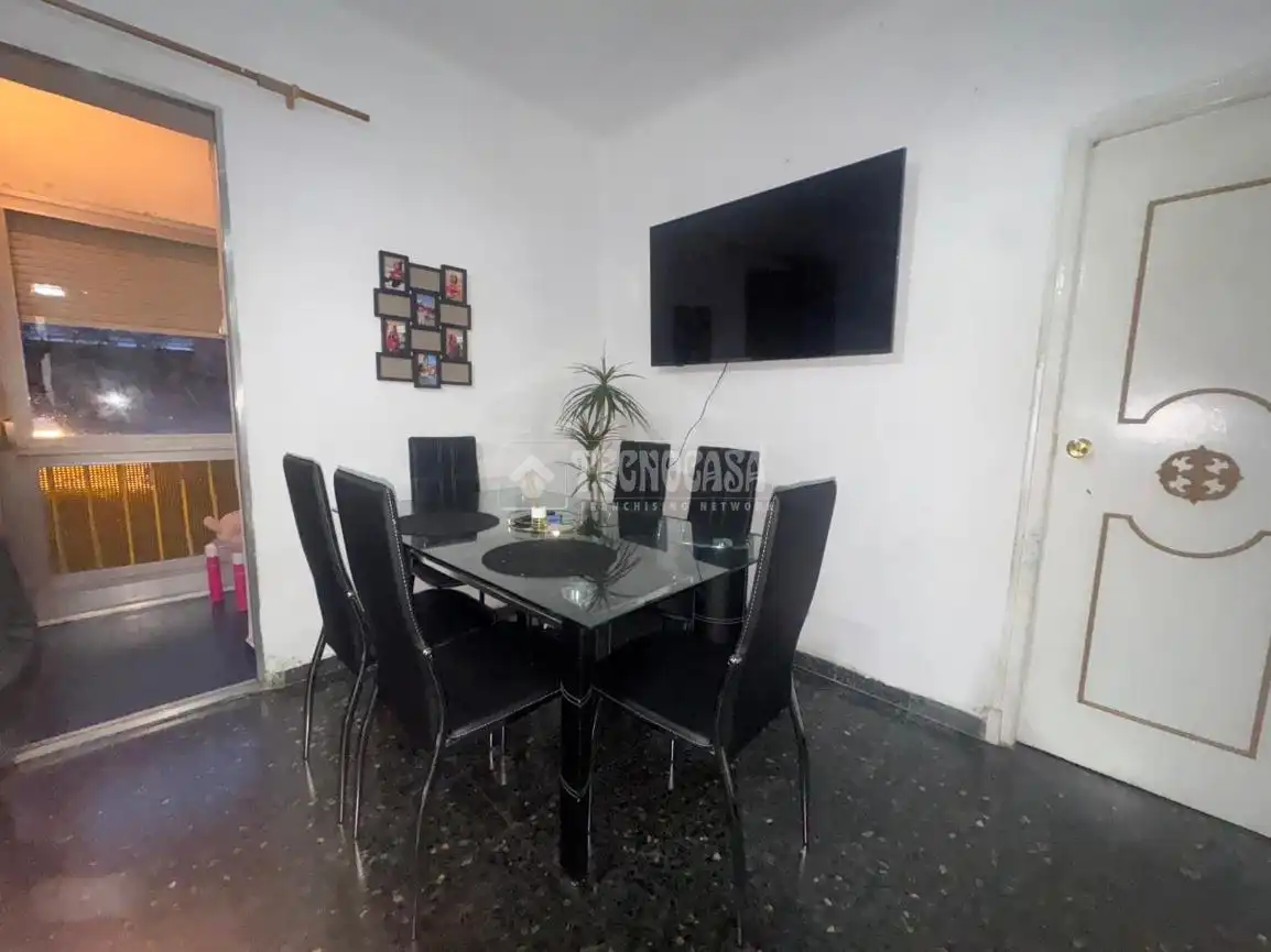 Comedor de Piso en venta en Madrid con Calefacción