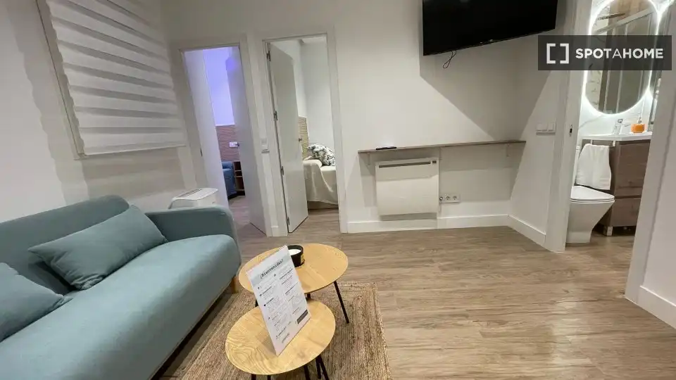 Flat for rent in Argüelles