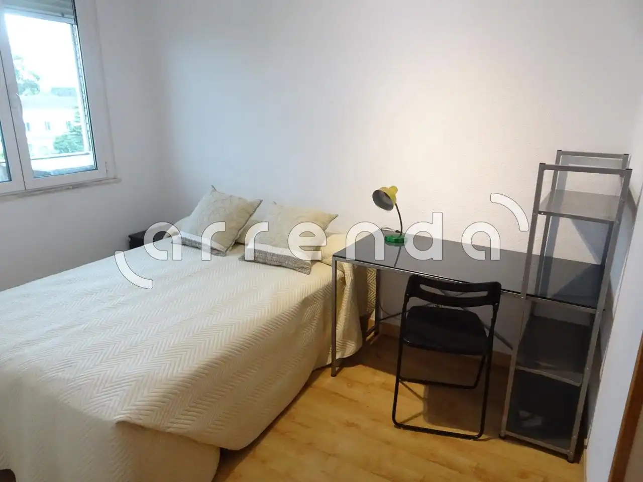 Schlafzimmer von Wohnung zur Miete in Santander mit Heizung, Terrasse und Möbliert