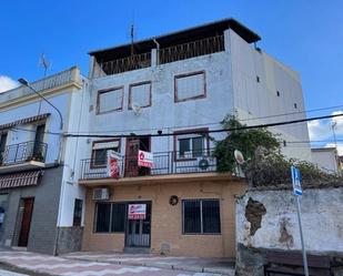 Exterior view of Building for sale in Zorita