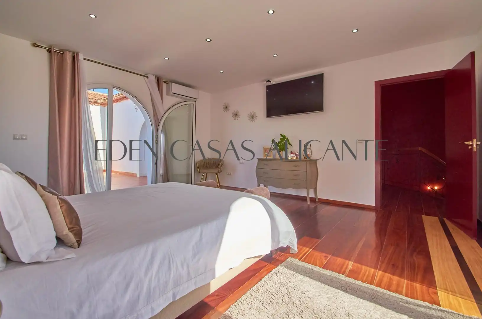 Detached house with pool for sale in Calle Carrasqueta, imagen 46