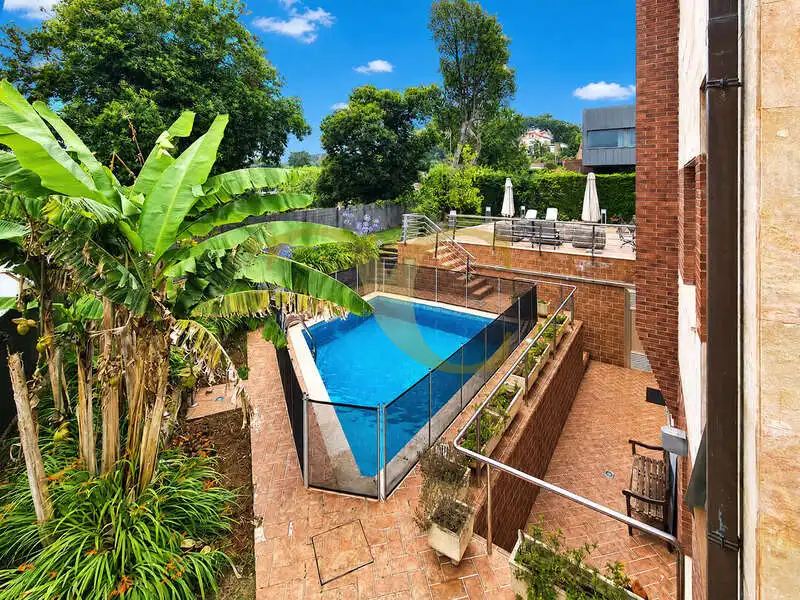 Piscina de Casa o xalet en venda en Gijón  amb Calefacció, Jardí privat i Terrassa