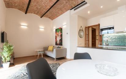 Living room of Flat for sale in  Barcelona Capital  with Air Conditioner