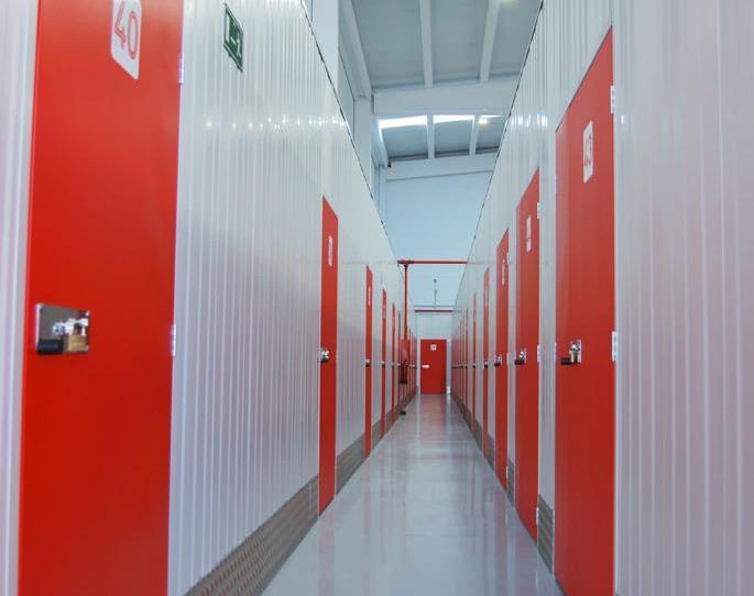 Foto 1 de Traster de lloguer a Calle del Etileno, 3, Polígono San Cristóbal, Valladolid